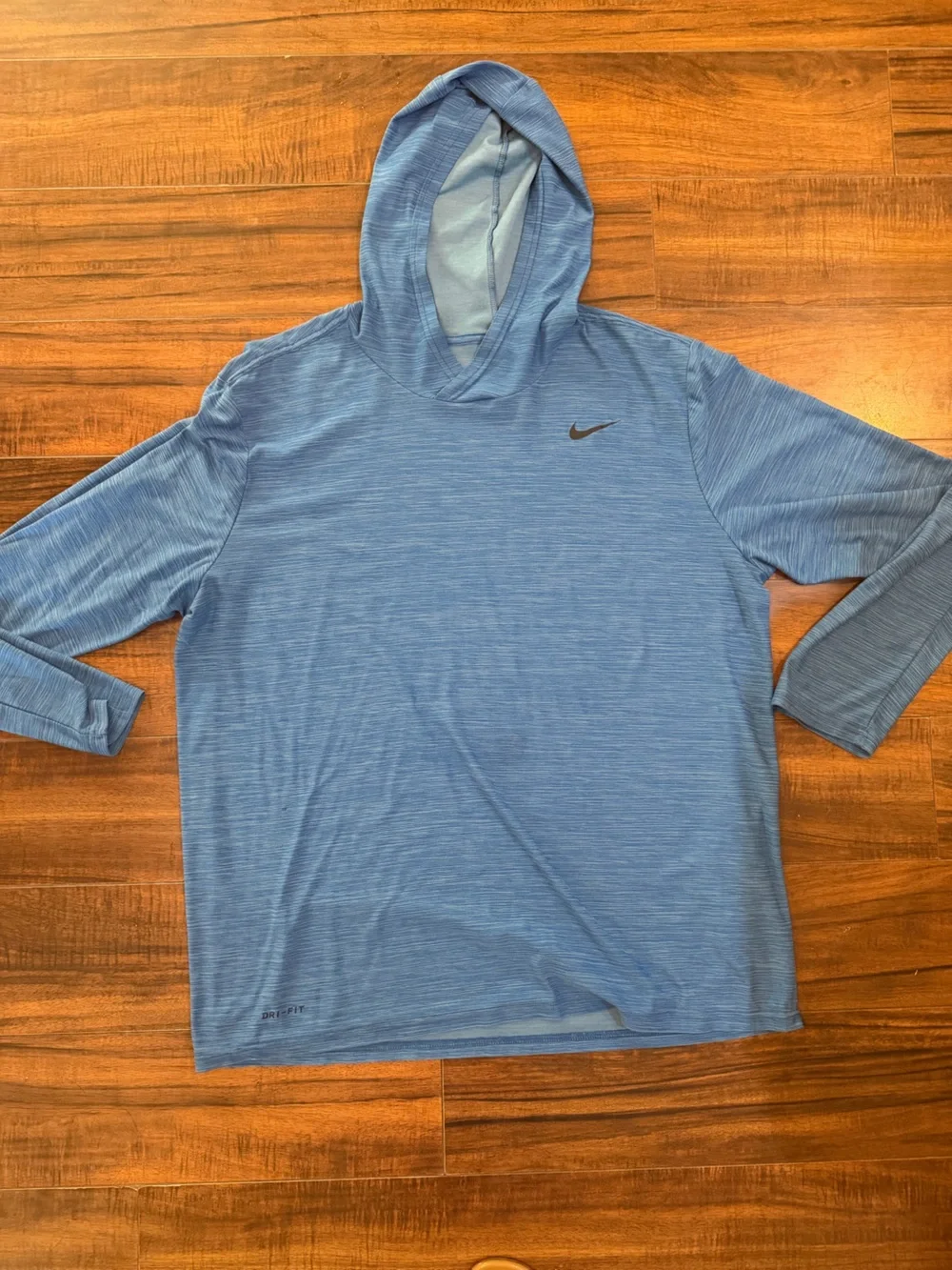 Nike Men’s Blue Dri-FIT Long-Sleeve Hooded Shirt